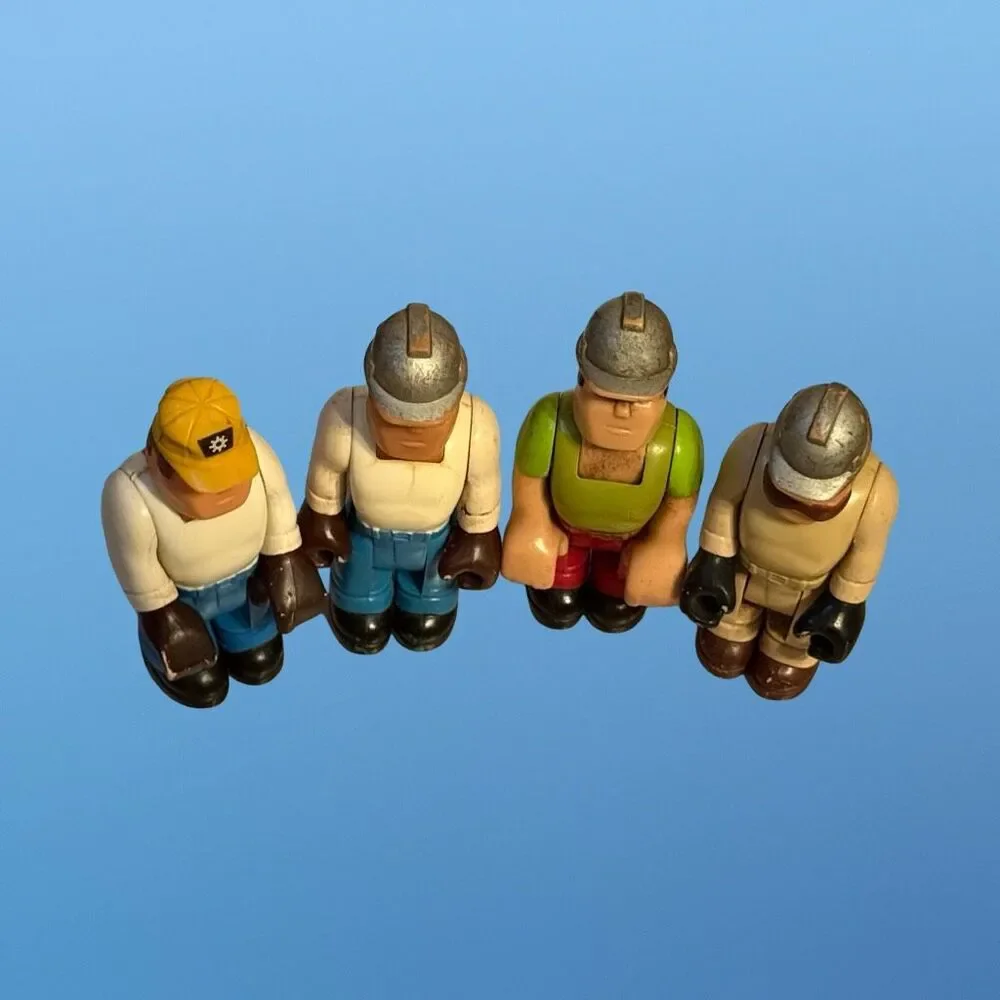 Vintage 1979 Fisher Price Construction HUSKY HELPERS Action Figure Workers FP